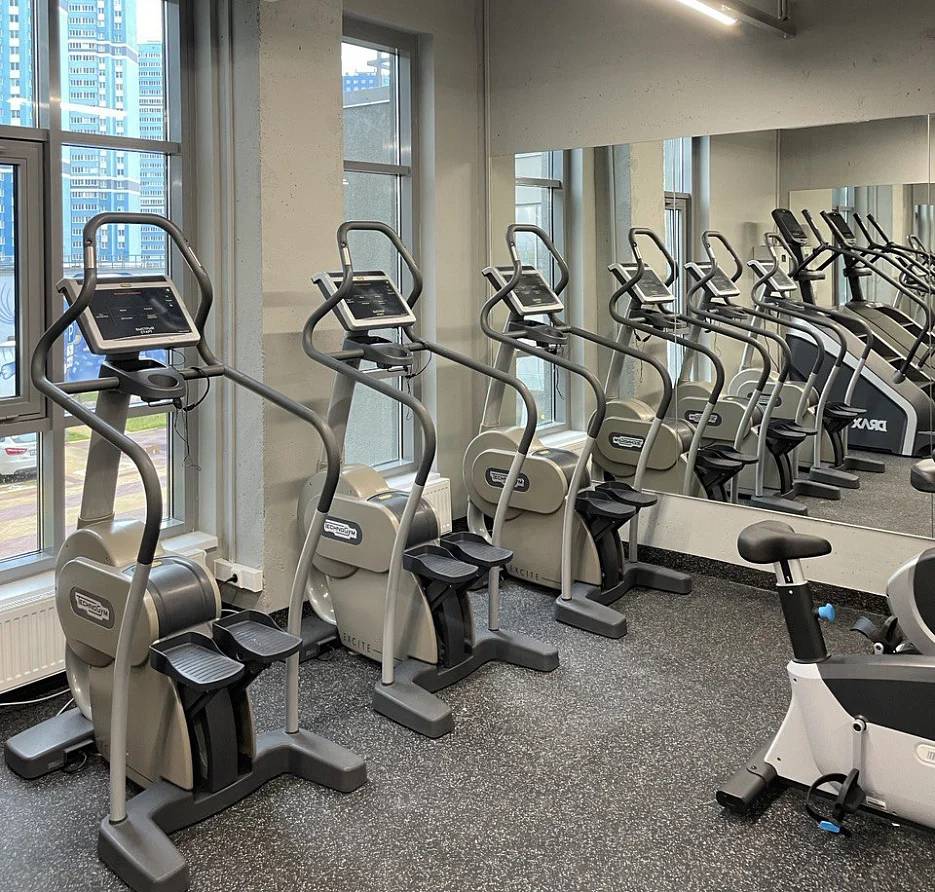 Фитнес хаус на комендантском